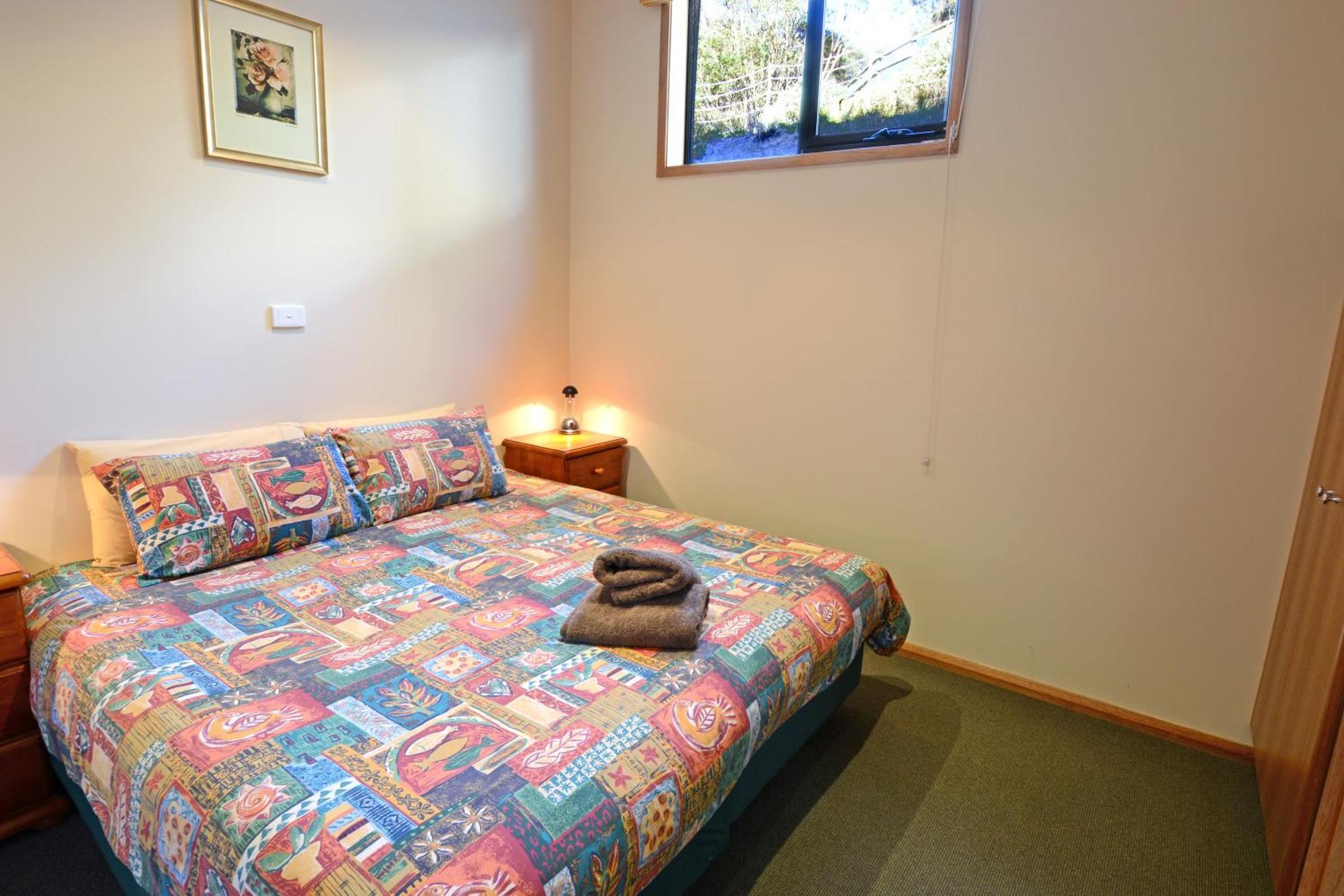 Falls Creek Country Club Room photo