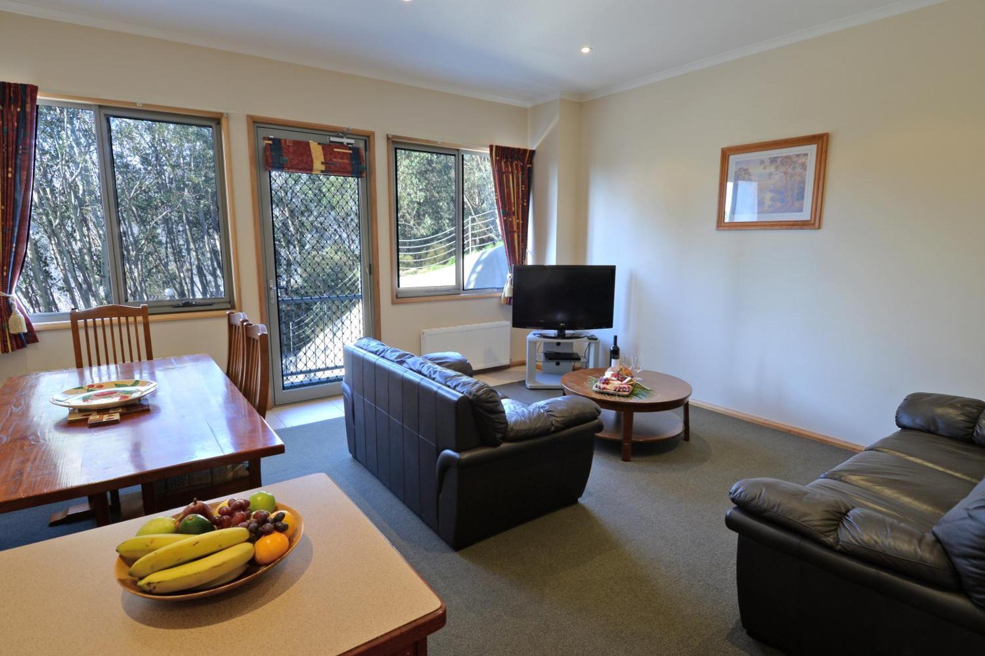 Falls Creek Country Club Room photo