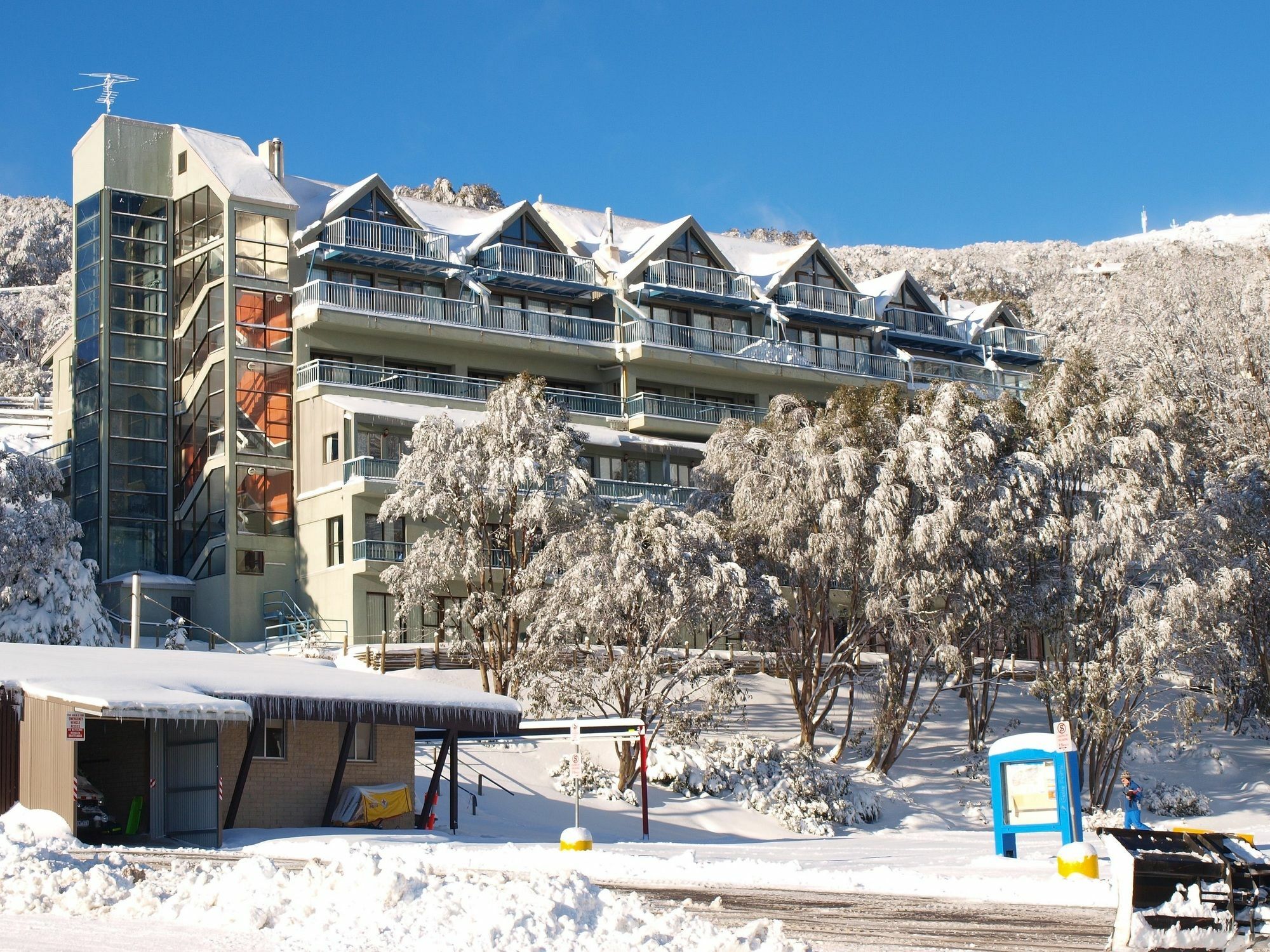 Falls Creek Country Club Exterior photo